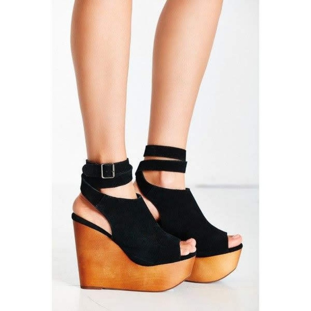 Clothing, shoes and bags